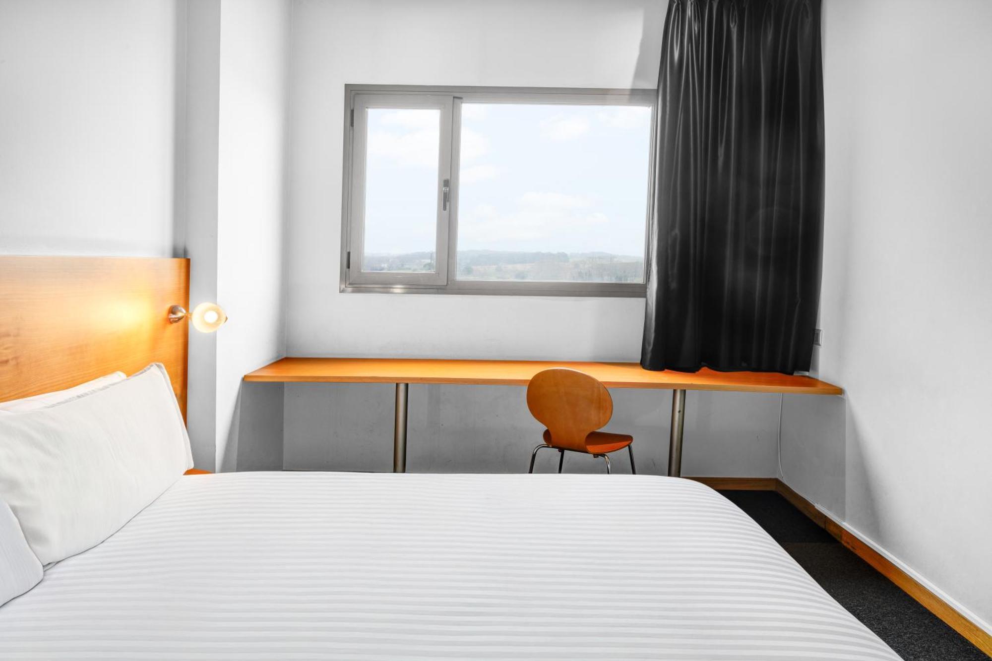 B&B Hotel Barcelona Mollet Porta De Gallecs Мольет-дель-Вальес Экстерьер фото