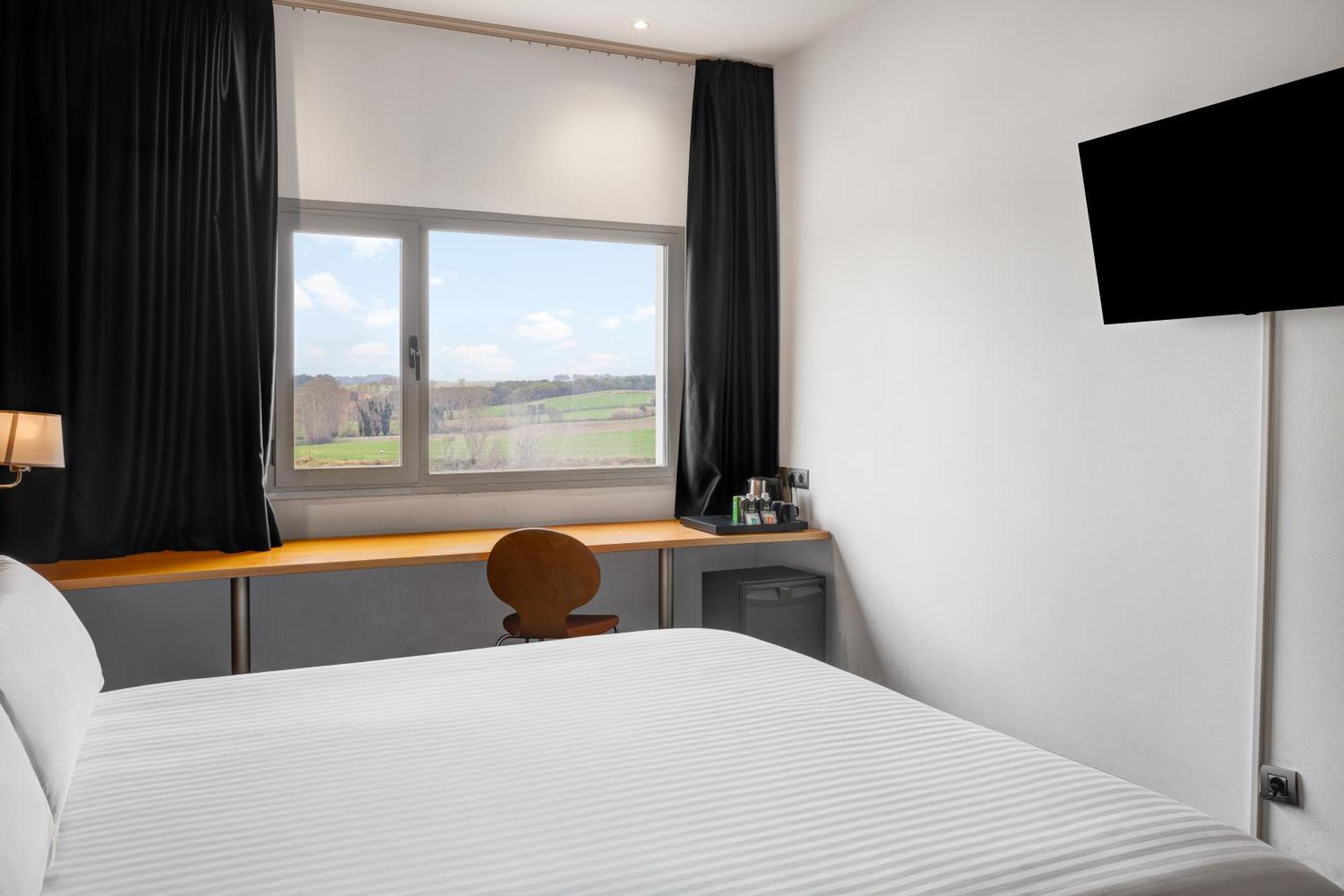 B&B Hotel Barcelona Mollet Porta De Gallecs Мольет-дель-Вальес Экстерьер фото