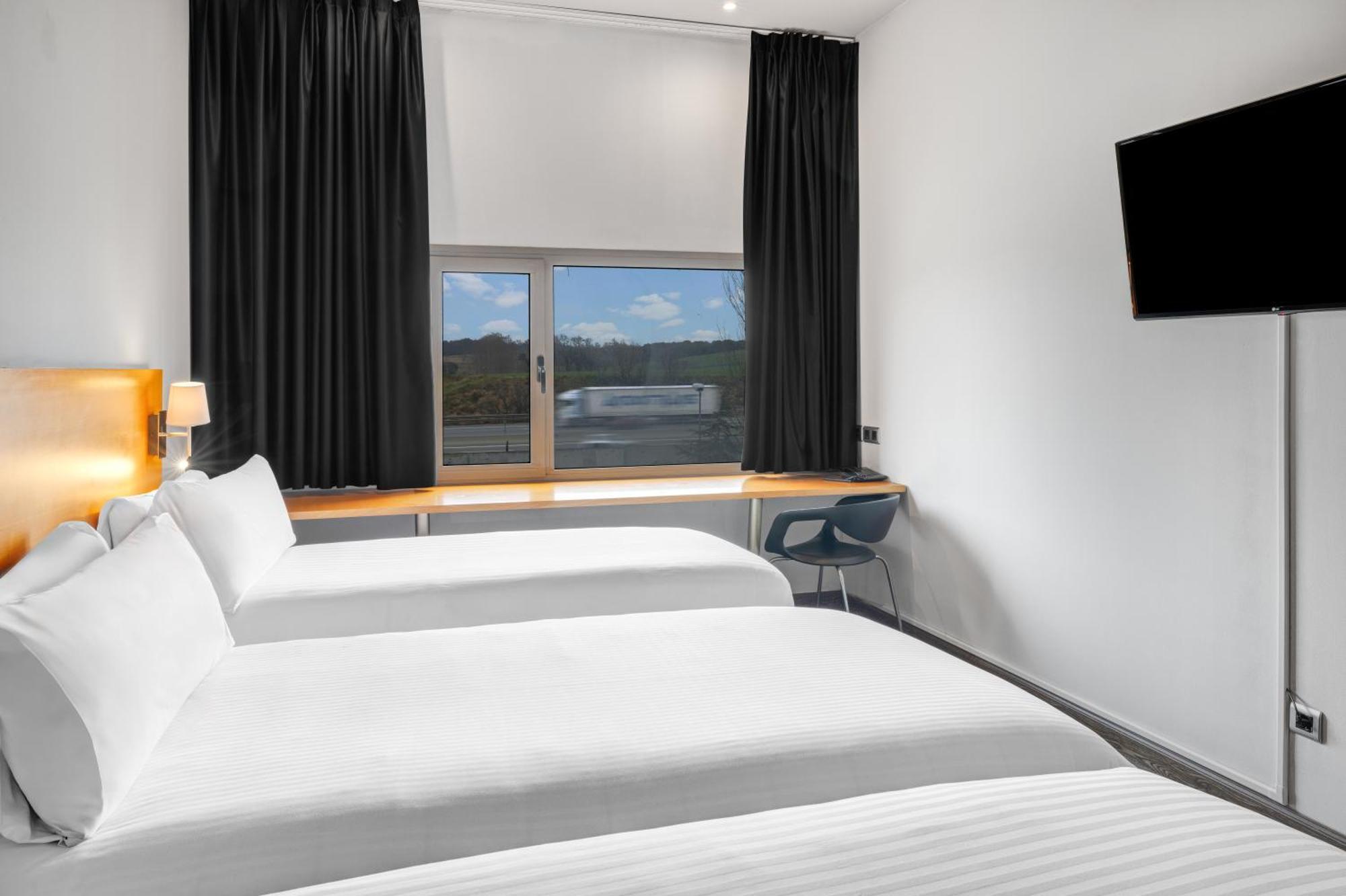 B&B Hotel Barcelona Mollet Porta De Gallecs Мольет-дель-Вальес Экстерьер фото