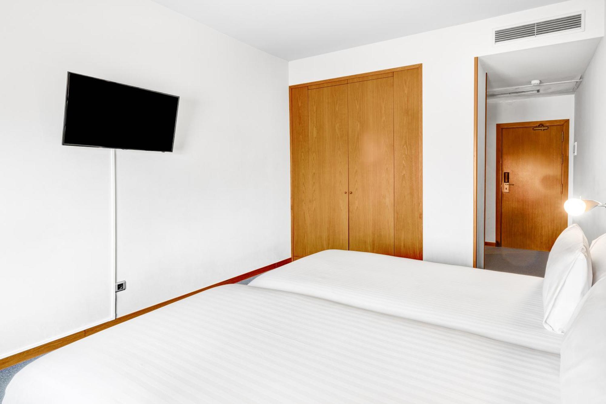 B&B Hotel Barcelona Mollet Porta De Gallecs Мольет-дель-Вальес Экстерьер фото