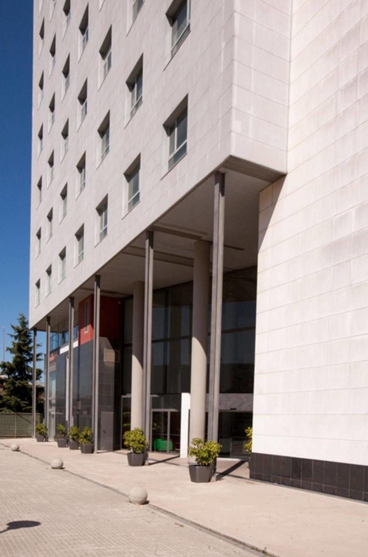 B&B Hotel Barcelona Mollet Porta De Gallecs Мольет-дель-Вальес Экстерьер фото