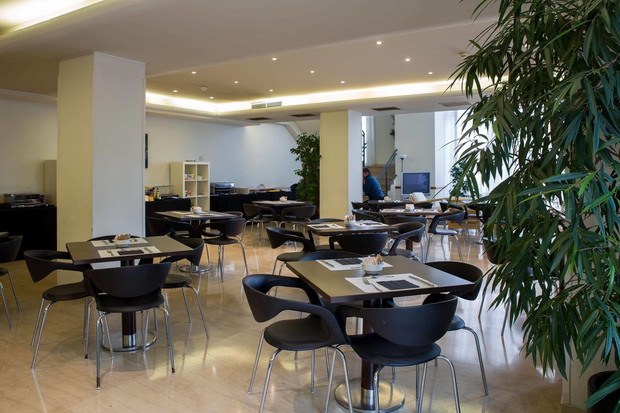 B&B Hotel Barcelona Mollet Porta De Gallecs Мольет-дель-Вальес Экстерьер фото